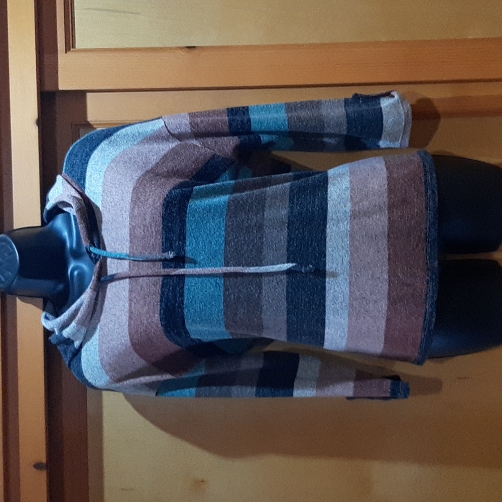 Lavish size large heathered hoody